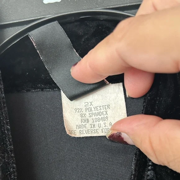 Black Velvet Y2K cropped short sleeve cardigan overlay by l8er Clothing - Picture 5 of 7